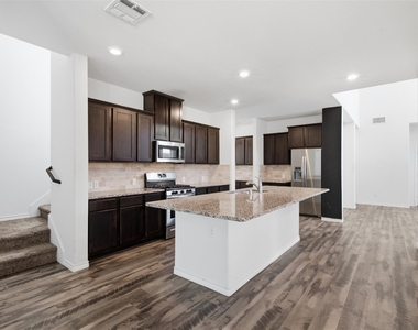 2416 Evening Stone Drive - Photo Thumbnail 8
