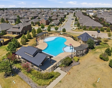 2416 Evening Stone Drive - Photo Thumbnail 36