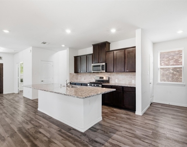 2416 Evening Stone Drive - Photo Thumbnail 9