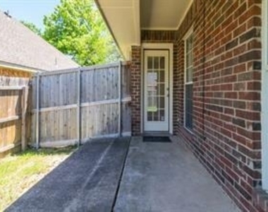 10804 Huntington Road - Photo Thumbnail 29