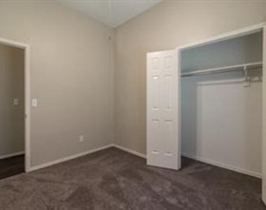 10804 Huntington Road - Photo Thumbnail 26