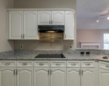 10804 Huntington Road - Photo Thumbnail 14