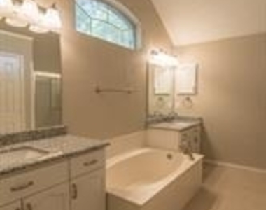10804 Huntington Road - Photo Thumbnail 20