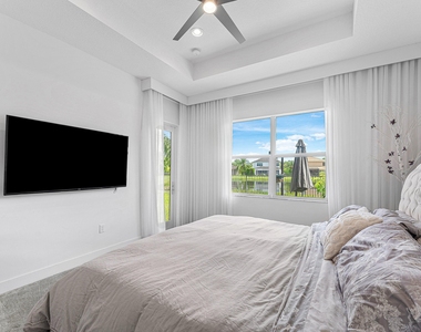 15262 Cherry Creek Lane - Photo Thumbnail 14