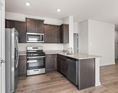 8313 White Wolf Trail - Photo Thumbnail 1