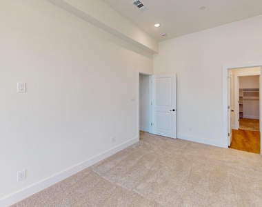 333 Buck Ridge Drive - Photo Thumbnail 10