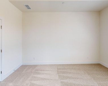 333 Buck Ridge Drive - Photo Thumbnail 13