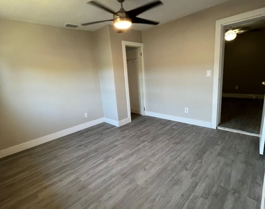 1699 Nw 7th Terrace - Photo Thumbnail 16