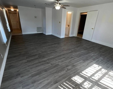 1699 Nw 7th Terrace - Photo Thumbnail 37
