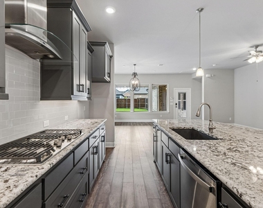 4717 Beaver Creek Drive - Photo Thumbnail 3