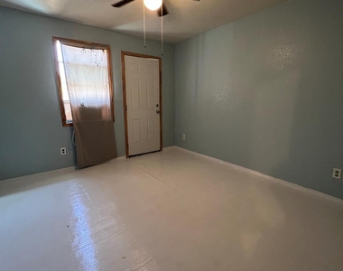 440 Humphrey Street - Photo Thumbnail 9