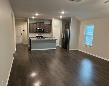 1007 Branding Iron Lane - Photo Thumbnail 4