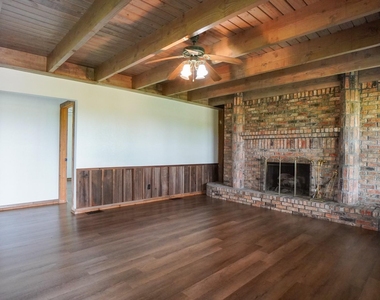 6700 Colquitt Road - Photo Thumbnail 5