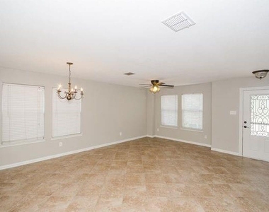 2152 Royal Acres Trail - Photo Thumbnail 28