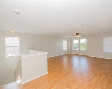 2152 Royal Acres Trail - Photo Thumbnail 25