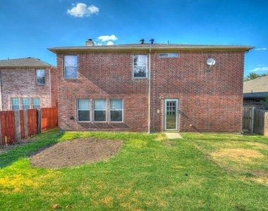 2152 Royal Acres Trail - Photo Thumbnail 29