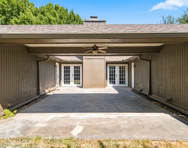 3205 Wrangler Road - Photo Thumbnail 27