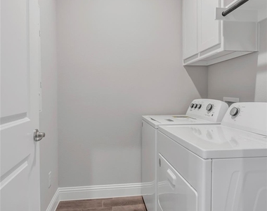 4804 Dewy Rose Lane - Photo Thumbnail 23
