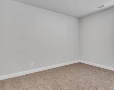 4804 Dewy Rose Lane - Photo Thumbnail 10