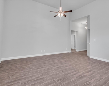 4804 Dewy Rose Lane - Photo Thumbnail 21