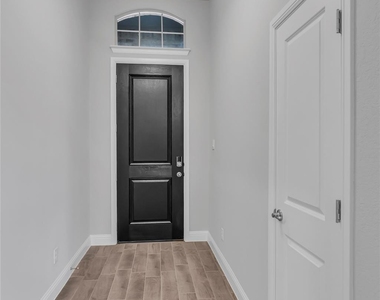 4804 Dewy Rose Lane - Photo Thumbnail 22