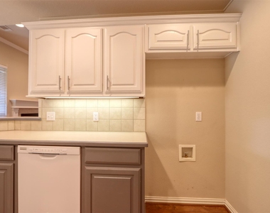 6218 Cynthia Drive - Photo Thumbnail 20