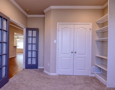 6218 Cynthia Drive - Photo Thumbnail 10
