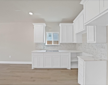 659 Holcomb Road - Photo Thumbnail 32