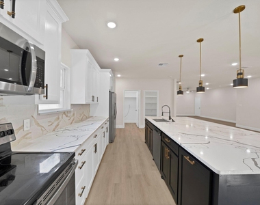 659 Holcomb Road - Photo Thumbnail 10