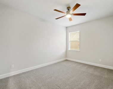 6305 Smithwick - Photo Thumbnail 15