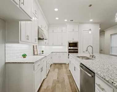 6305 Smithwick - Photo Thumbnail 7