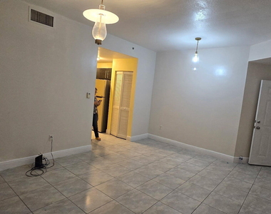 2210 Nw 34th Street - Photo Thumbnail 15
