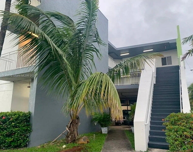 2210 Nw 34th Street - Photo Thumbnail 2