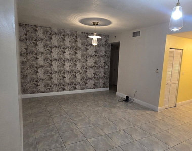 2210 Nw 34th Street - Photo Thumbnail 13