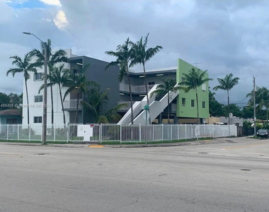 2210 Nw 34th Street - Photo Thumbnail 1