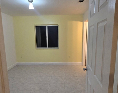 2210 Nw 34th Street - Photo Thumbnail 14