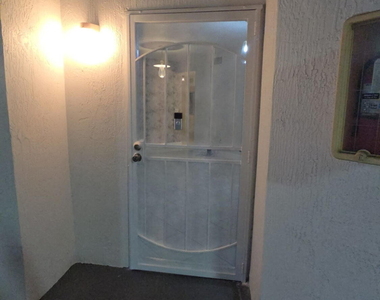 2210 Nw 34th Street - Photo Thumbnail 5