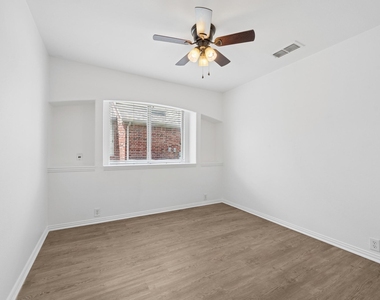 2405 Marble Canyon Drive - Photo Thumbnail 15