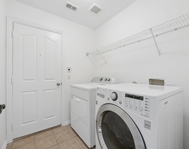 2405 Marble Canyon Drive - Photo Thumbnail 14