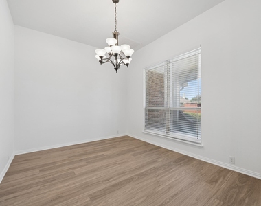 2405 Marble Canyon Drive - Photo Thumbnail 4