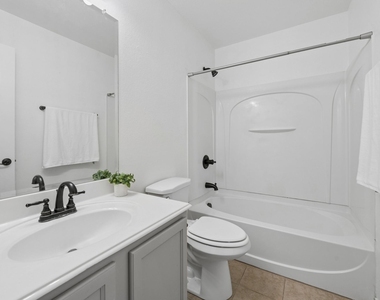 2405 Marble Canyon Drive - Photo Thumbnail 17