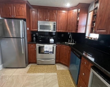 9300 Sw 8th Street - Photo Thumbnail 4