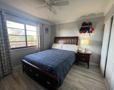9300 Sw 8th Street - Photo Thumbnail 12