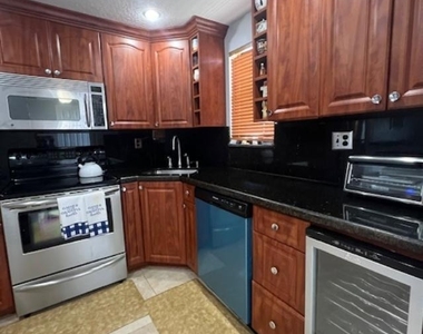 9300 Sw 8th Street - Photo Thumbnail 3