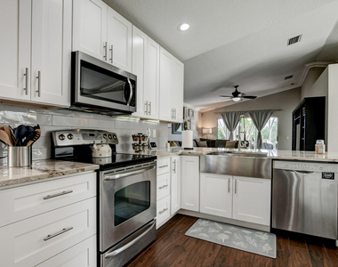 3574 Danbury Court - Photo Thumbnail 16