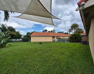 3574 Danbury Court - Photo Thumbnail 29