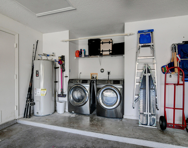 3574 Danbury Court - Photo Thumbnail 25