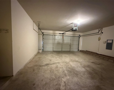 8014 Wilmington Drive - Photo Thumbnail 27