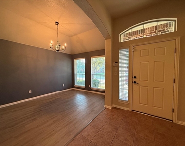 8014 Wilmington Drive - Photo Thumbnail 3