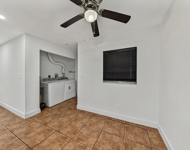 825 Sw 10th Street - Photo Thumbnail 15